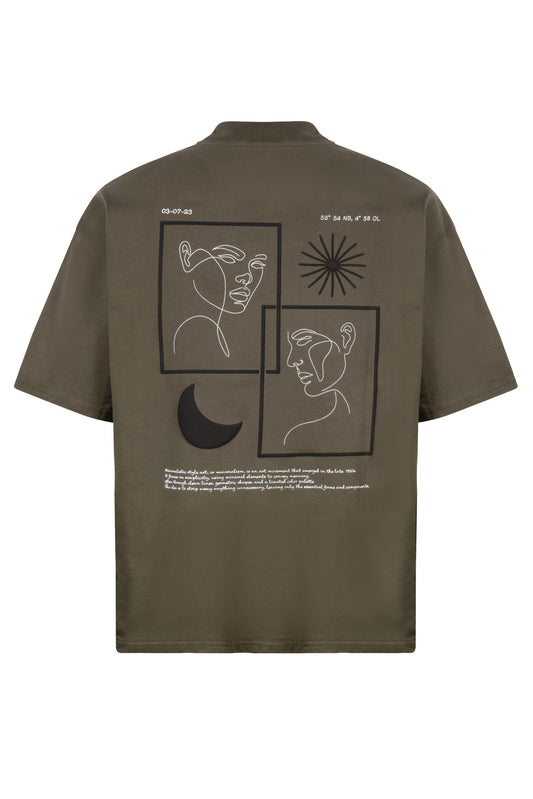 Oversized T-shirt minimal art