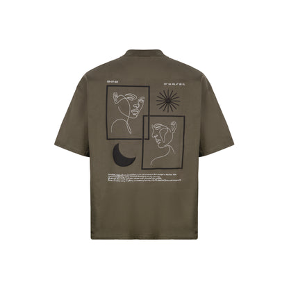 Oversized T-shirt minimal art