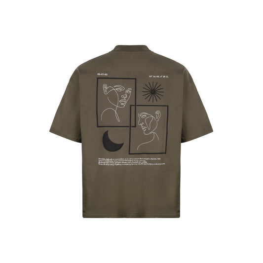 Oversized T-shirt minimal art